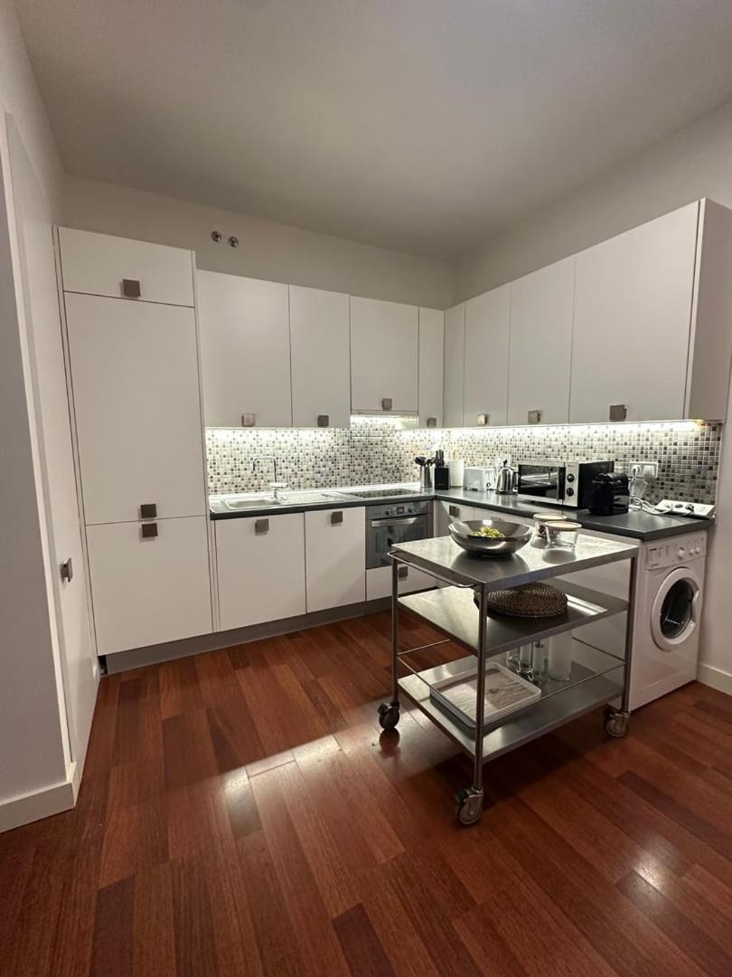 Apartamento Stylish & Cozy 1br Steps From Royal Palace | By Airnest Madrid